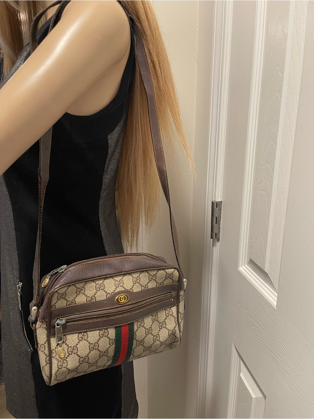 Gucci Ophidia GG Supreme Monogram Coated Canvas Vintage Womens Crossbody Bag
